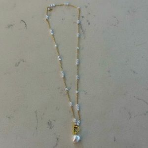 New Perl accent necklace